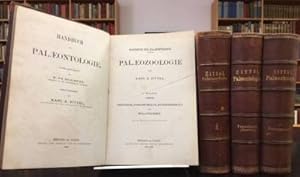 Bild des Verkufers fr Handbuch der Palaeontologie. Unter Mitwirkung von W. Ph. Schimper. I. Abtheilung, I. Band: Protozoa, Coelenterata, Echinodermata. Mit 558 Original-Holzschnitten. III. Band: Vertebrata (Pisces, Amphibia, Reptilia, Aves). Mit 719 Abbildungen. IV. Band: Vertebrata (Mammalia). Mit 590 Abbildungen. II. Abtheilung: Palaeophytologie. Begonnen von W. Ph. Schimper, fortgesetzt und vollendet von A. Schenk. Mit 429 Originalholzschnitten. zum Verkauf von Antiquariat Weinek