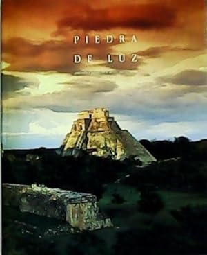 Seller image for Piedra de luz: dimensin y espacio en el Mxico precolombino. for sale by Librera y Editorial Renacimiento, S.A.