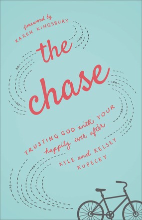 Bild des Verkufers fr The Chase: Trusting God with Your Happily Ever After zum Verkauf von ChristianBookbag / Beans Books, Inc.