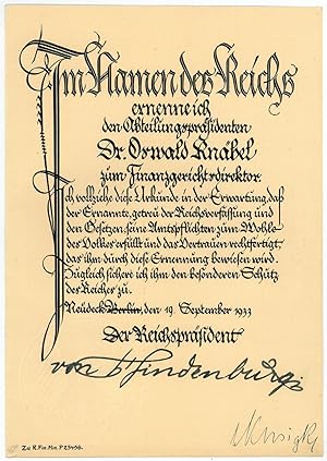 Bild des Verkufers fr Ms. Brief mit eigenh. U. und Urkunde mit eh. U. von Krosigk und Reichsprsident Hindenburg. zum Verkauf von Antiquariat INLIBRIS Gilhofer Nfg. GmbH
