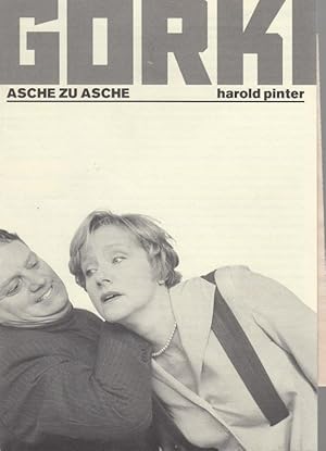 Immagine del venditore per Asche zu Asche. Spielzeit 1996 / 1997. Regie Stefan Heckmann. Bhne Jan Freese. Kostme Ursula Mller. Dramaturgie Marie-Luise Rtzer. Darsteller Heinz Kloss / Ruth Reinicke . venduto da Antiquariat Carl Wegner