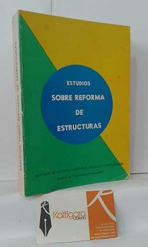 Imagen del vendedor de ESTUDIOS SOBRE REFORMA DE ESTRUCTURAS a la venta por Librera Kattigara