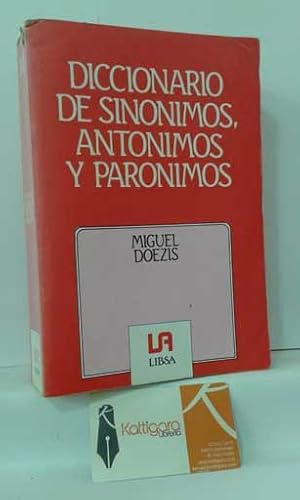 Seller image for DICCIONARIO DE SINNIMOS, ANTNIMOS Y PARNIMOS for sale by Librera Kattigara