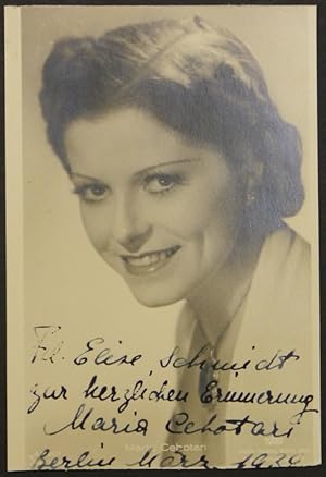 Immagine del venditore per Original-Fotografie (Atelier Sandau, Berlin). Von Maria Cebotari auf der Bildseite eigenhndig signiert, gewidmet und datiert (Frl. Elise Schmidt / zur herzlichen Erinnerung / Maria Cebotari / Berlin Mrz 1939). venduto da Antiquariat Rainer Schlicht