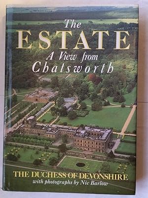 Immagine del venditore per The Estate - A View from Chatsworth venduto da Beach Hut Books