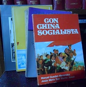 Seller image for CON CHINA SOCIALISTA + REPORTAJE SOBRE CHINA + CHINA COMUNISTA + L'AUTRE CHINE (4 libros) for sale by Libros Dickens