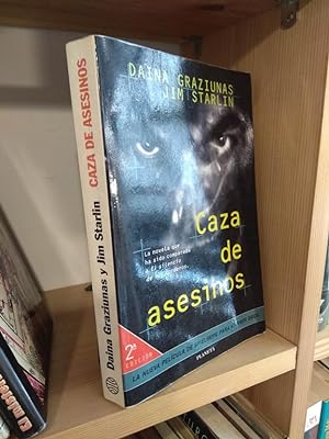 Bild des Verkufers fr Caza de asesinos zum Verkauf von Libros Antuano