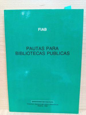 Bild des Verkufers fr PAUTAS PARA BIBLIOTECAS PUBLICAS zum Verkauf von Librera Circus