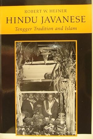 Bild des Verkufers fr Hindu Javanese. Tengger tradition and Islam. zum Verkauf von Gert Jan Bestebreurtje Rare Books (ILAB)