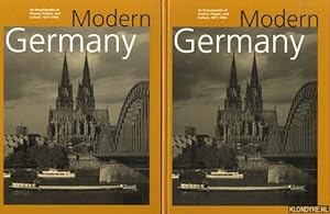 Imagen del vendedor de Modern Germany: An Encyclopedia of History, People, and Culture, 1871-1990 (2 delen samen) a la venta por Klondyke
