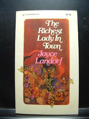 Imagen del vendedor de THE RICHEST LADY IN TOWN a la venta por The Book Abyss