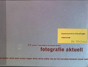 Immagine del venditore per Fotografie aktuell. Facetten; 2/3 venduto da books4less (Versandantiquariat Petra Gros GmbH & Co. KG)