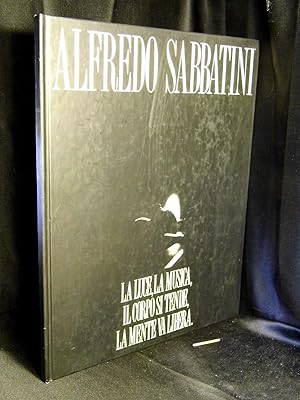 La Luce, la Musica, il Corpo si tende, la Mente va libera. -