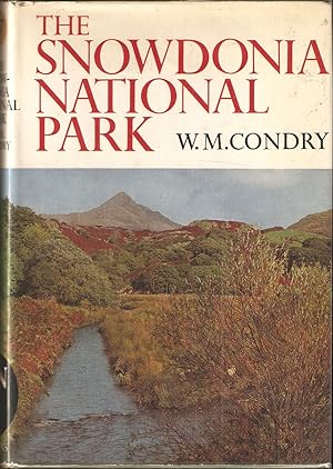 Imagen del vendedor de THE SNOWDONIA NATIONAL PARK. By William Condry. New Naturalist No. 47. a la venta por Coch-y-Bonddu Books Ltd