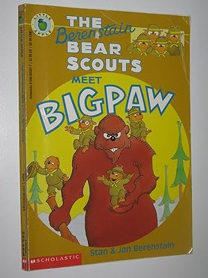 Image du vendeur pour The Berenstain Bear Scouts Meet Bigpaw mis en vente par Manyhills Books