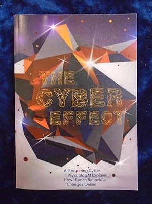 Imagen del vendedor de THE CYBER EFFECT a la venta por Happyfish Books
