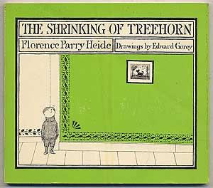 Bild des Verkufers fr The Shrinking of Treehorn zum Verkauf von Between the Covers-Rare Books, Inc. ABAA