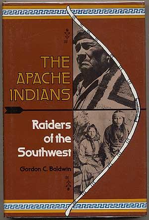 Bild des Verkufers fr The Apache Indians: Raiders of the Southwest zum Verkauf von Between the Covers-Rare Books, Inc. ABAA
