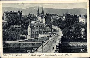 Bild des Verkufers fr Ansichtskarte / Postkarte Saalfeld an der Saale Thringen, Blick auf die Saalebrcke und Stadt zum Verkauf von akpool GmbH