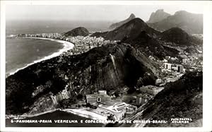 Bild des Verkufers fr Foto Ansichtskarte / Postkarte Rio de Janeiro Brasilien, Panorama, Praia Vermelha e Copacabana zum Verkauf von akpool GmbH