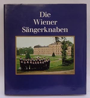 Seller image for Die Wiener Sngerknaben. Aus der Hofburgkapelle in die Welt. Fotografiert von Fred Peer. Mit Schallplatte for sale by Der Buchfreund