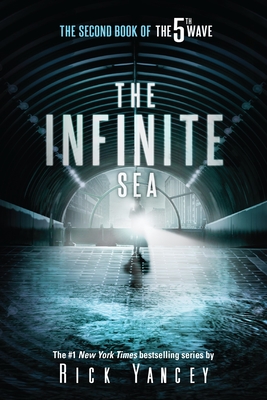 Image du vendeur pour The Infinite Sea: The Second Book of the 5th Wave (Paperback or Softback) mis en vente par BargainBookStores