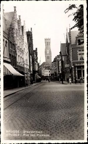 Seller image for Ansichtskarte / Postkarte Bruges Brgge Flandern Westflandern, Steenstraat, Rue des Pierres, Geschfte, Kunsthandel, Turm for sale by akpool GmbH