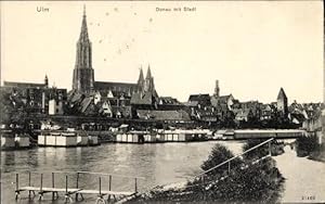 Bild des Verkufers fr Ansichtskarte / Postkarte Ulm an der Donau Baden Wrttemberg, Partie am Fluss mit Blick auf Stadt und Mnster zum Verkauf von akpool GmbH