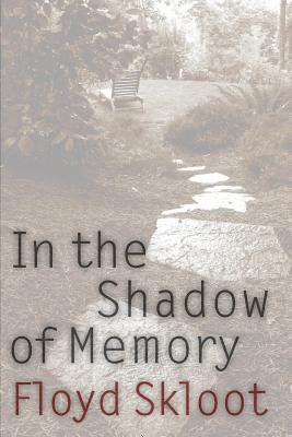 Immagine del venditore per In the Shadow of Memory (Paperback or Softback) venduto da BargainBookStores