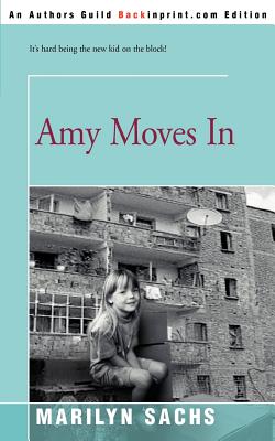 Immagine del venditore per Amy Moves in (Paperback or Softback) venduto da BargainBookStores