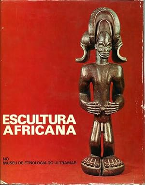 Bild des Verkufers fr Escultura africana no Museu de Etnologia do Ultramar zum Verkauf von Lirolay