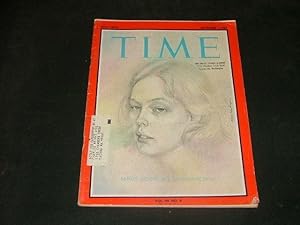 Time September 1 1967 Sandy Dennis Star in $7 Dress, Twiggy