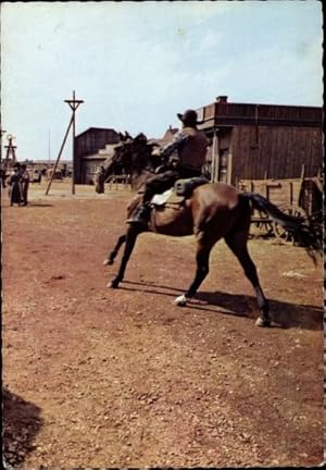 Bild des Verkufers fr Ansichtskarte / Postkarte Filmszene aus Winnetou, II. Teil, Ponca Huptling, Reiter zum Verkauf von akpool GmbH