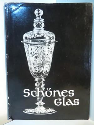 Bild des Verkufers fr Schnes Glas. Aus der Staatlichen Galerie Moritzburg in Halle an der Saale. Die Schatzkammer Band 11 zum Verkauf von Antiquariat Weber