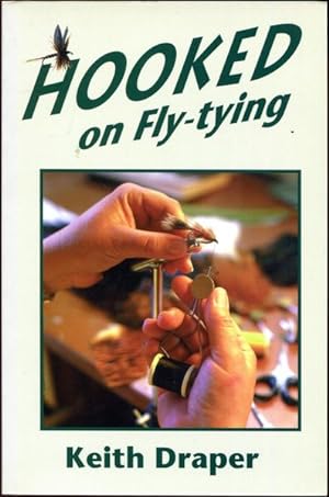 Imagen del vendedor de Hooked on Fly-tying. a la venta por Time Booksellers