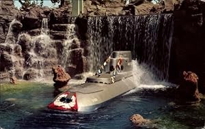 Bild des Verkufers fr Ansichtskarte / Postkarte Anaheim Kalifornien USA, Disneyland, Submarine Falls, U-Boot zum Verkauf von akpool GmbH