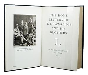 Imagen del vendedor de THE HOME LETTERS OF T. E. LAWRENCE AND HIS BROTHERS a la venta por Kay Craddock - Antiquarian Bookseller