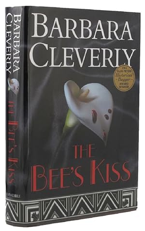 Image du vendeur pour THE BEE'S KISS mis en vente par Kay Craddock - Antiquarian Bookseller