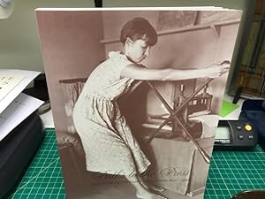 Immagine del venditore per PATHS TO THE PRESS : Printmaking and American Women Artists 1910 - 1960 venduto da Gibbs Books