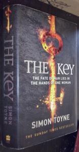 Seller image for The Key. The Fate of Man Lies in the Hands of One Woman for sale by Librera La Candela