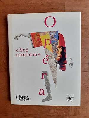 Image du vendeur pour Opra. Ct costume. Texte de Martine Kahane. Photographies de Jacques Moatti. mis en vente par Librairie Sainte-Marie