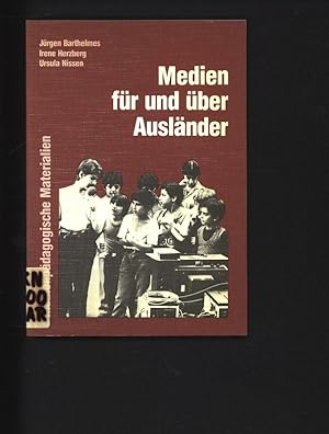 Seller image for Medien fr und ber Auslnder. for sale by Antiquariat Bookfarm