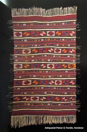 Bild des Verkufers fr Frhe trkische Tapisserien. Early Turkish Tapestries. Nrnberg, Frauenknecht, 1984. Fol. 43 S. u. Katalogteil mit 63 Farbtafeln, gegenber Beschreibung in deutscher u. englischer Sprache. Or.-Pp. mit Schutzumschlag. (ISBN 3980098109). zum Verkauf von Jrgen Patzer