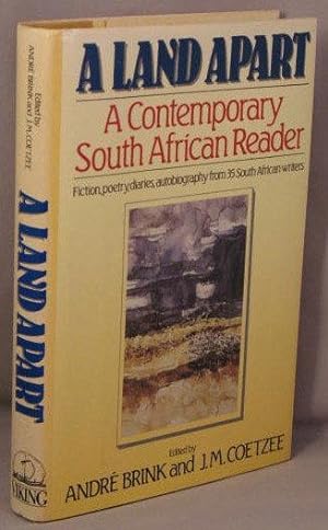 Imagen del vendedor de A Land Apart: A Contemporary South African Reader a la venta por zenosbooks