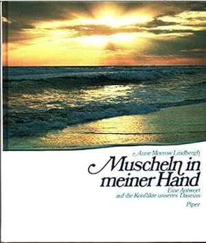 Seller image for Muscheln in meiner Hand. Die Gedichte bertr. Peter Stadelmayer for sale by Antiquariat Buchhandel Daniel Viertel
