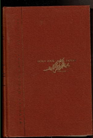 Immagine del venditore per NEWBERY MEDAL BOOKS: 1922-1955 WITH THEIR AUTHORS' ACCEPTANCE PAPERS & RELATED MATERIAL CHIEFLY FROM THE HORN BOOK MAGAZINE. Horn Book Papers Volume 1 venduto da Circle City Books