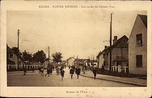 Ansichtskarte / Postkarte Reims Marne, Avenue de l'Yser, Straßenpartie in der Stadt, Anwohner