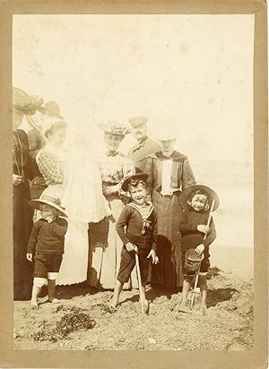 Baptême à la plage, vers 1900