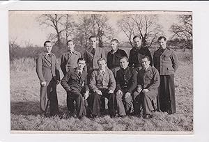 Foto aus englischer Gefangenschaft 1947. Umseitig mit einigen Namen und Zahlen. Weiteres Foto mit...