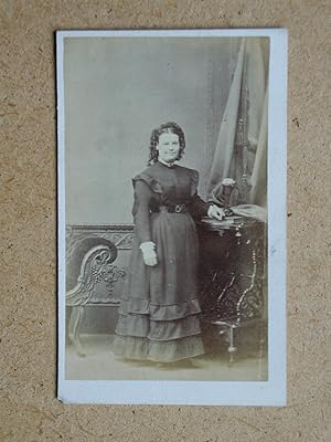 Bild des Verkufers fr Carte De Visite Photograph. Portrait of a Finely Dressed Woman. zum Verkauf von N. G. Lawrie Books